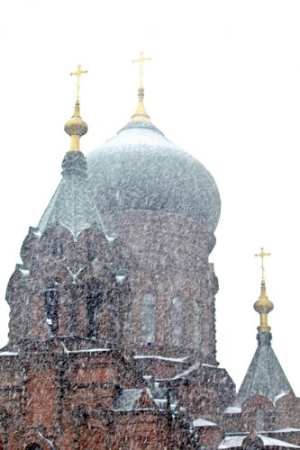 哈尔滨建筑艺术广场索菲亚教堂风雪冬季