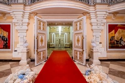 伏尔加庄园彼得洛夫艺术宫金色大厅