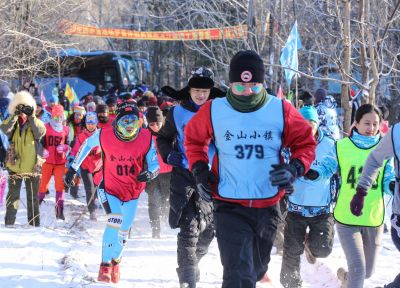 2019年全国冰雪运动会伊春体验赛黑龙江省职工滑雪赛冬季体育项目森林冰雪穿越