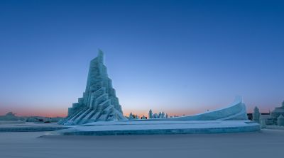 哈尔滨冰雪大世界的早晨