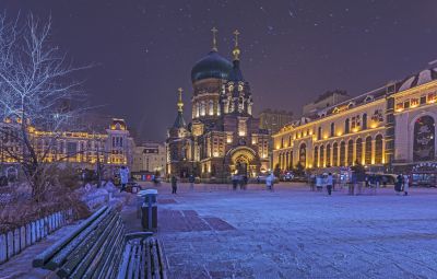 冬季索菲亚教堂广场夜景 