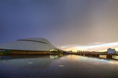 雨后的哈尔滨大剧院1天地合一镜像奇景美不胜收