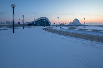 哈尔滨大剧院的雪后晨光