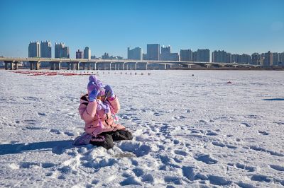 哈尔滨第四届采冰节照片