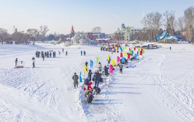 首届伏尔加冰雪艺术节