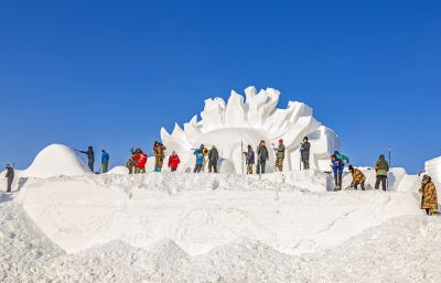 建设中的太阳岛雪博会