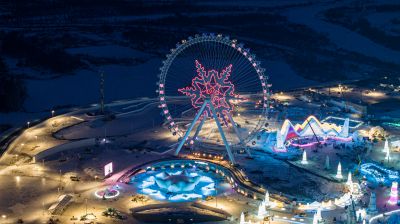 2024年第25届哈尔滨冰雪大世界夜晚航拍 摩天轮