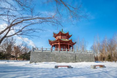 春雪后的中国亭园