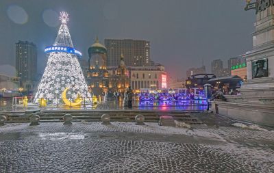 春雪中的索菲亚广场