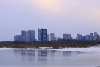 哈尔滨大剧院湿地雪景