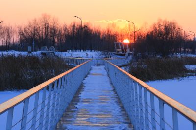 哈尔滨大剧院湿地雪影