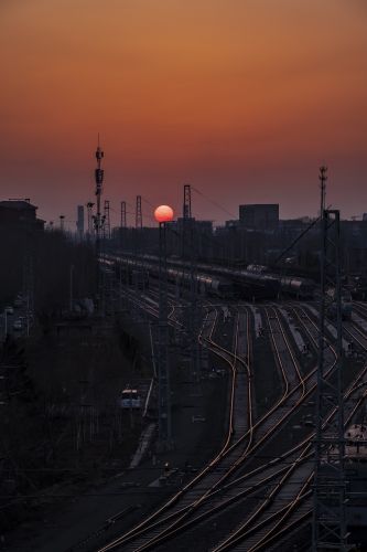 夕阳中的哈南站