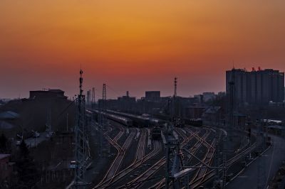 夕阳中的哈南站