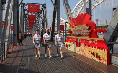 哈尔滨网红桥 滨州铁路桥庆祝建党100周年打卡地
