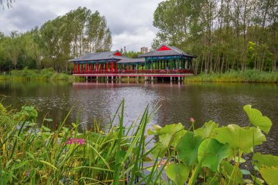 中国亭园初秋风景