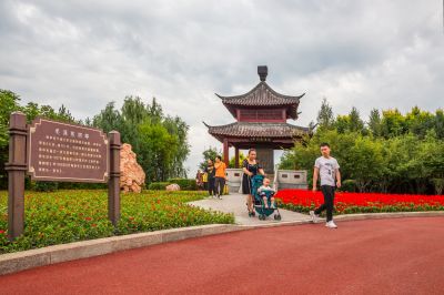 中国亭园初秋风景
