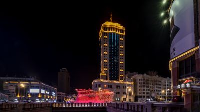 防洪纪念塔广场及中央大街冬季夜景