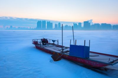 江畔春雪霁美景入画屏1