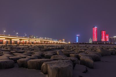 松花江不夜城