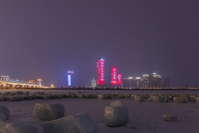 松花江不夜城