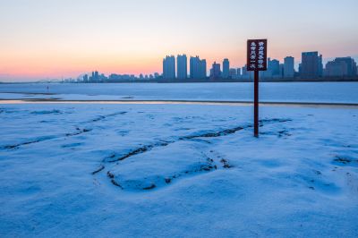 春雪扮靓松花江1