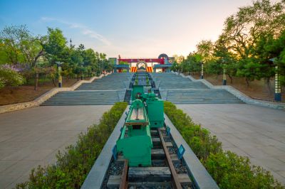 劳动公园的晚春风景1