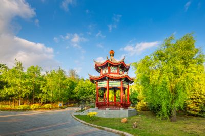 中国亭园的夏日风景