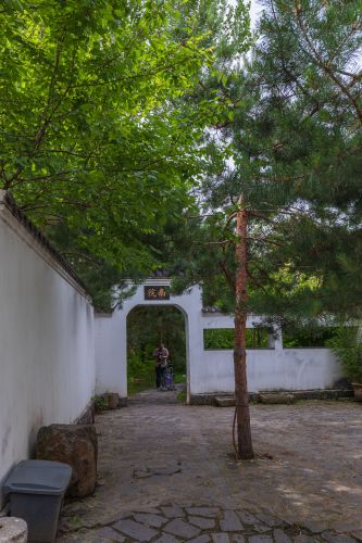 西郊山林