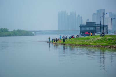 烟雨群力外滩江畔风景