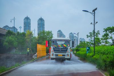烟雨群力外滩江畔风景
