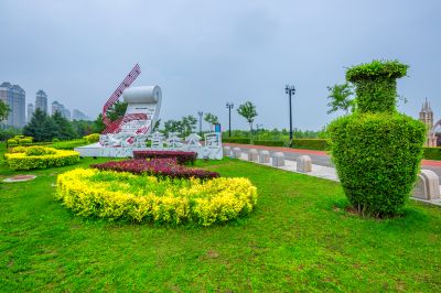 烟雨群力外滩江畔风景