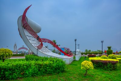 烟雨群力外滩江畔风景