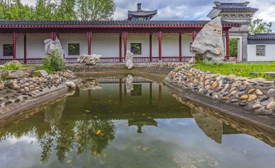 中国亭园雨后彩虹