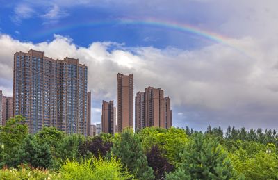 中国亭园雨后彩虹
