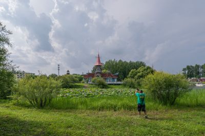 夏季的伏尔加庄园