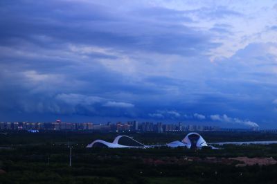 哈尔滨大剧院雷雨之前