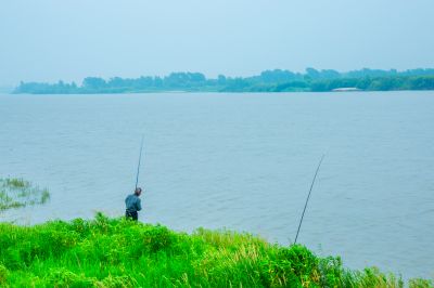大剧院江畔风景