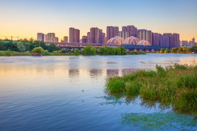 晨光中的哈尔滨中东铁路公园