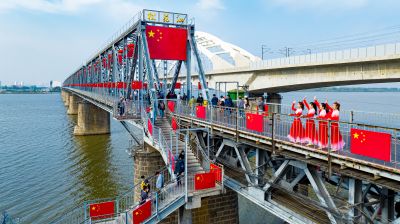 2022年国庆滨州铁路桥成为网红桥