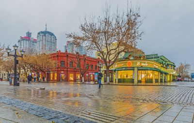 中央大街冬雨夜景