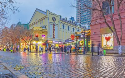 中央大街冬雨夜景