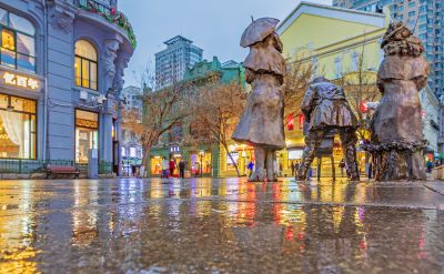 中央大街冬雨夜景