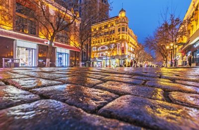 中央大街冬雨夜景