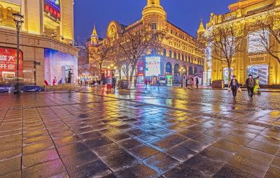 中央大街冬雨夜景