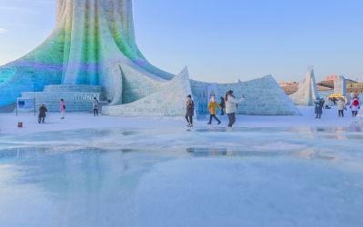 冰雪大世界夕阳