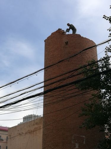 哈市