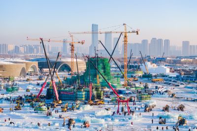建造中的冰雪大世界