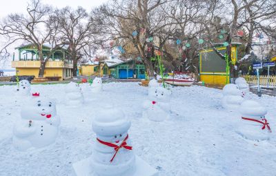 铁路江上俱乐部小雪人