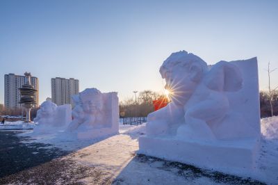 劳动公园大雪人
