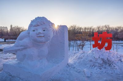 劳动公园大雪人